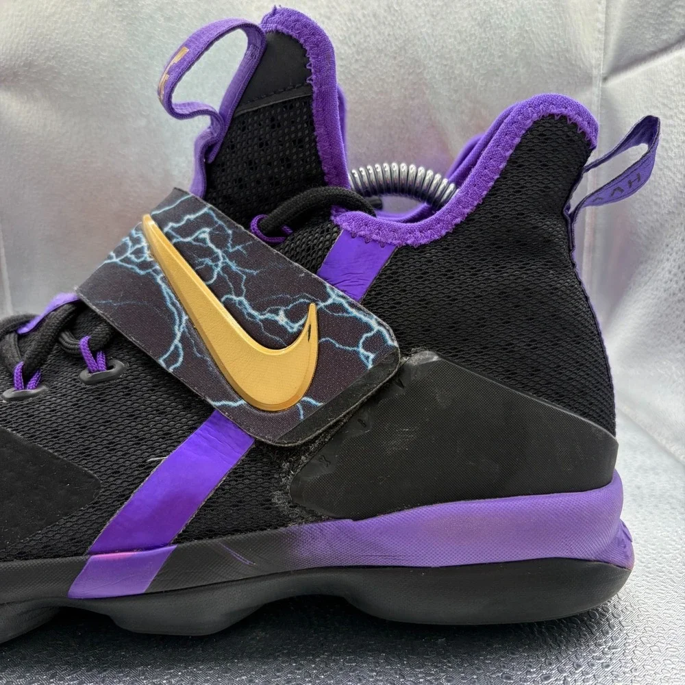 Size 7Y Nike LeBron 14 (GS) Kids Purple/Metallic Gold Athletic Shoes AA3258-590